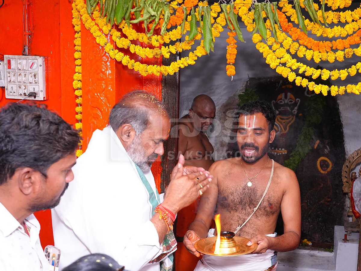 Hanuman Jayanti 2026 : Kondagattu Alive with Devotees and Celebrations20