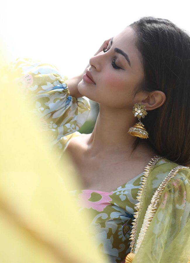Mouni Roy and Suraj Nambiar divorce rumours Trending Now 9