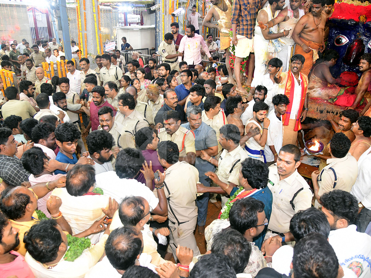 Devotional : Gangamma Jatara Turns Tirupati Feminine Photos15