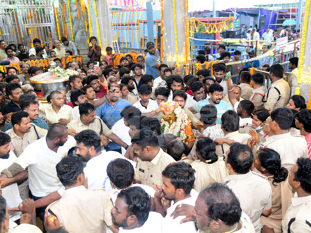 Devotional : Gangamma Jatara Turns Tirupati Feminine Photos18