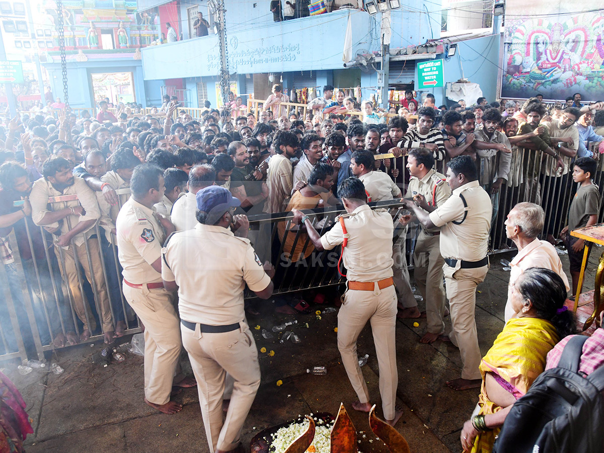 Devotional : Gangamma Jatara Turns Tirupati Feminine Photos25