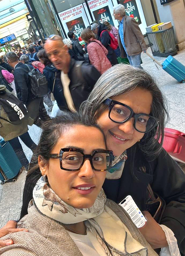 Mahesh Babu Family Vacation Viral Photos10