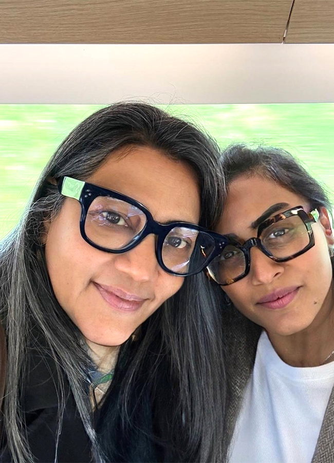Mahesh Babu Family Vacation Viral Photos3