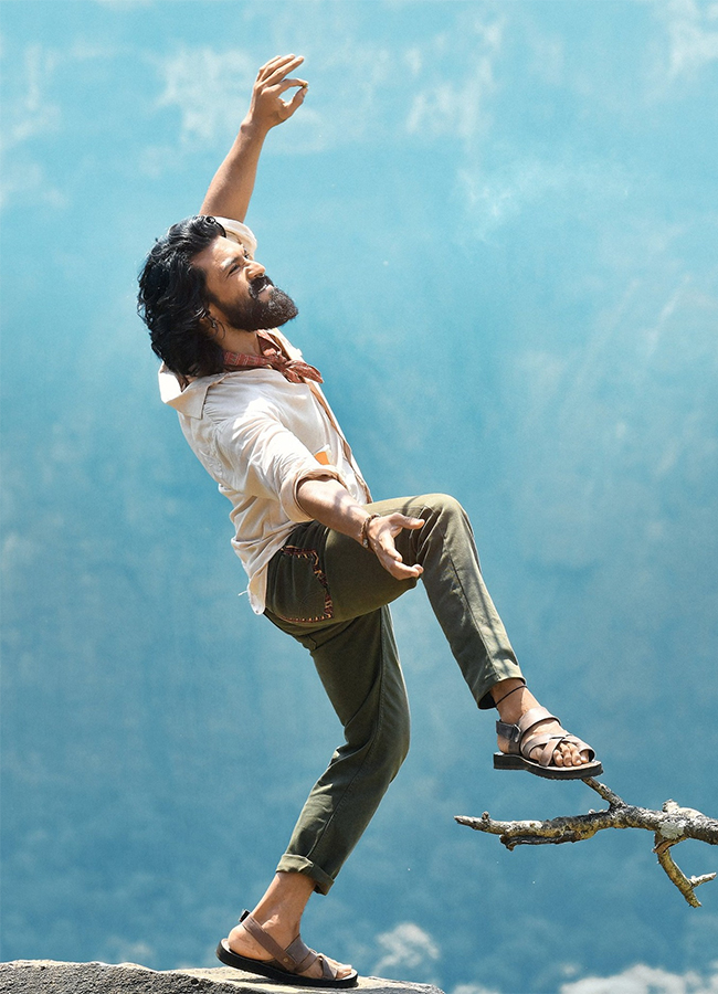 Tollywood : Ram Charan Peddi Movie HD Wallpaper21