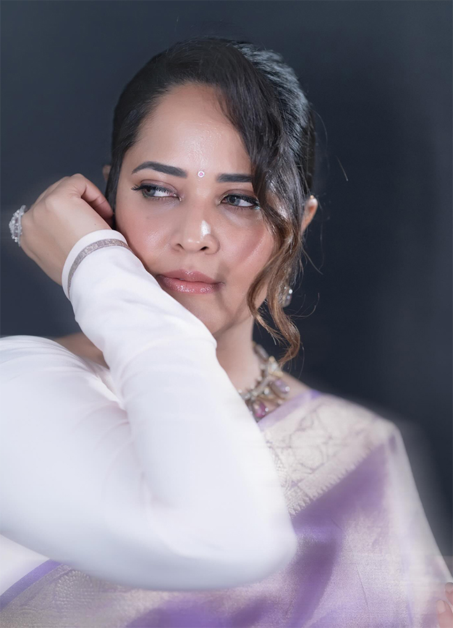 Tollywood Actress Anasuya Bharadwaj Birthday Special Photos7