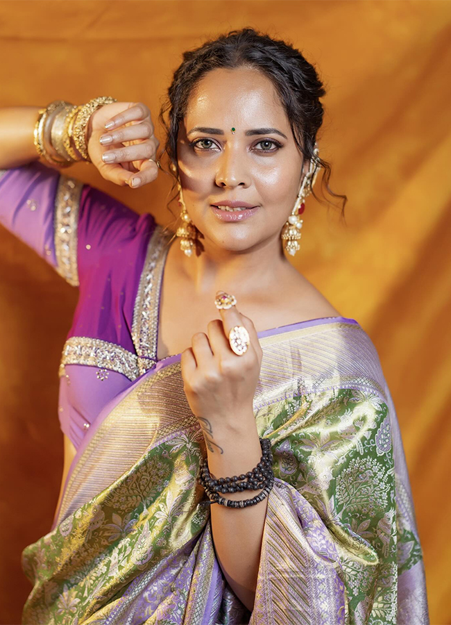 Tollywood Actress Anasuya Bharadwaj Birthday Special Photos8