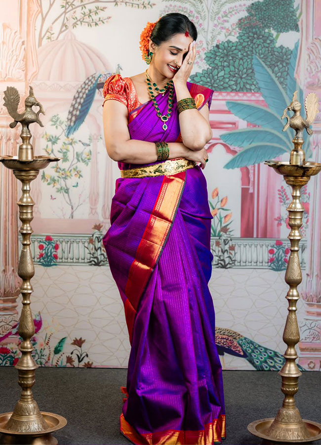 Gorgeous actress Laya looks stunning in her latest pictures11