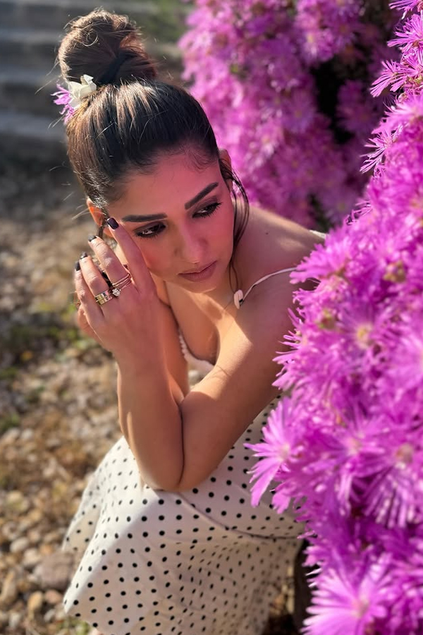 Actress Nayanthara Enjoying vacation With Family Photos	4