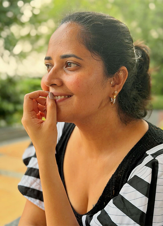 Anasuya Bharadwaj Birthday Celebrations Viral Photos13