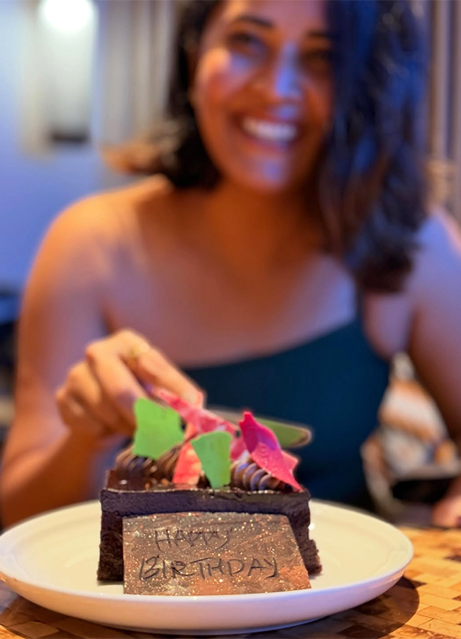 Anasuya Bharadwaj Birthday Celebrations Viral Photos2