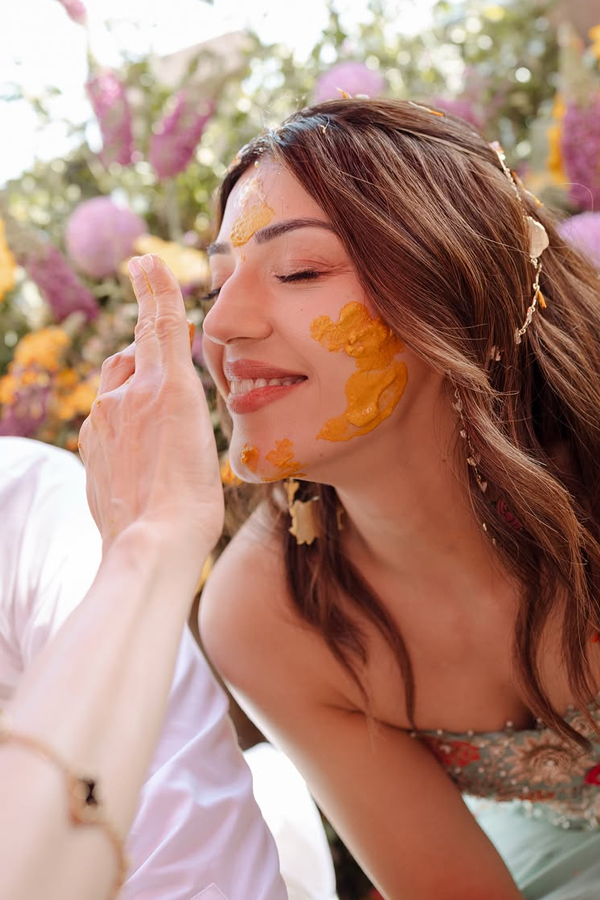 Actress Mehreen Pirzada Shares Beautiful Haldi Ceremony Photos8