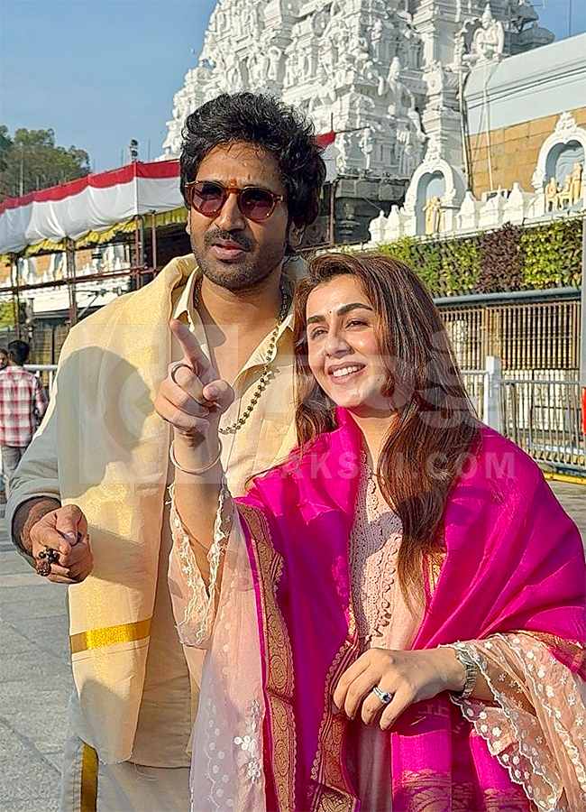 Actor Aadhi Pinisetty and his wife at Tirumala5