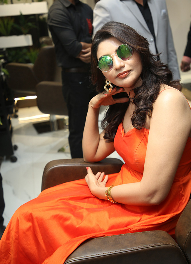 Jabardasth Varsha Launches Habibs Salon Bachupally14