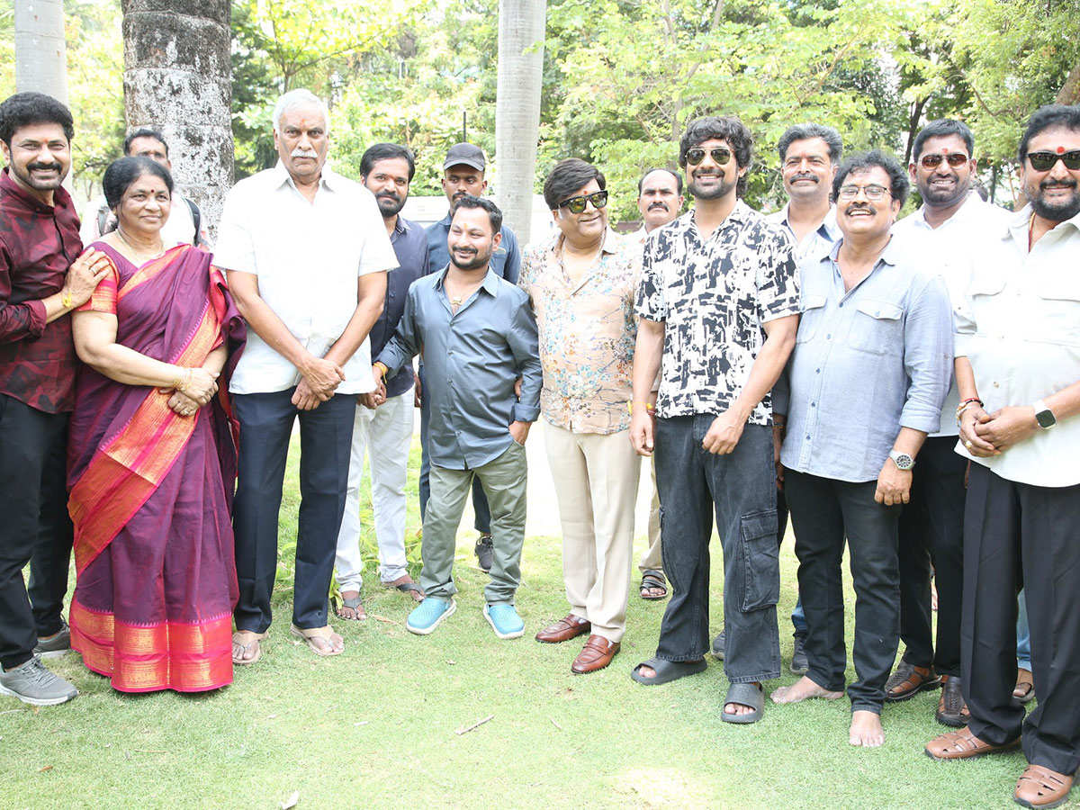 Varun Sandesh BLACKMAIL Movie Grand Opening HD Photos5