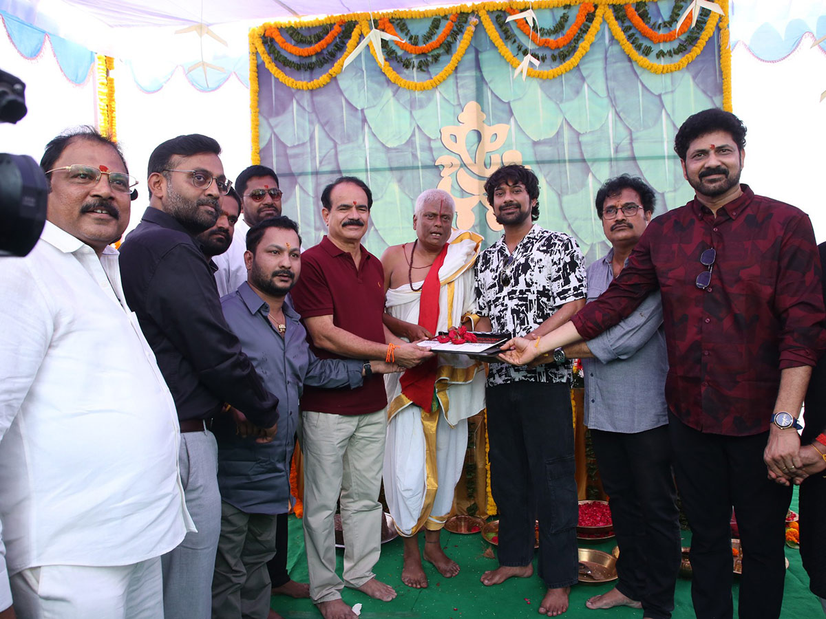 Varun Sandesh BLACKMAIL Movie Grand Opening HD Photos7