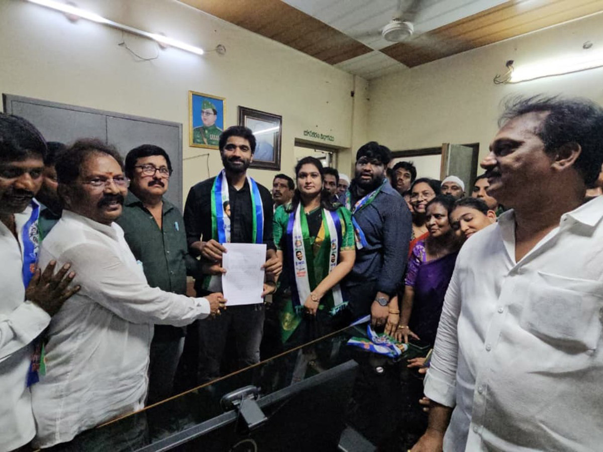  Massive Response For YSRCP Protest Against Petro Price Burden7