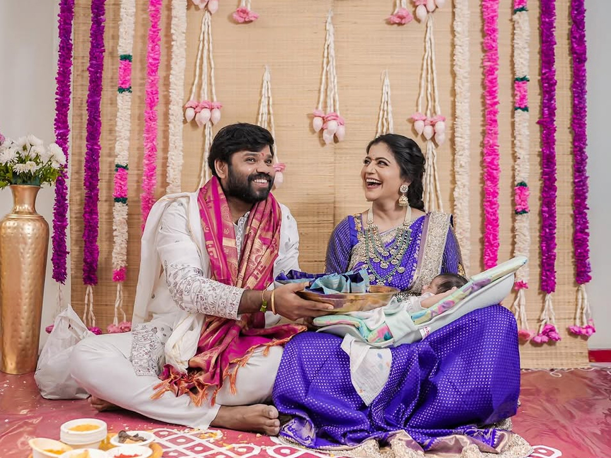 Big Boss Fame Siva Jyothi Daughter 21st Day Celebrations Photos2