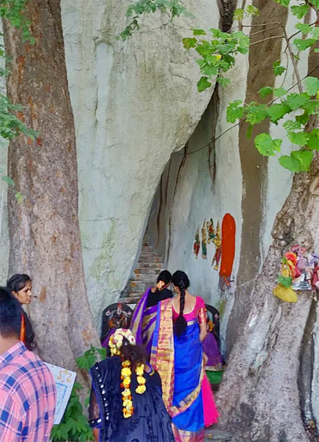 Devotional : Sri Nagapalli Lakshmi Narasimha Swami Temple HD Photos20