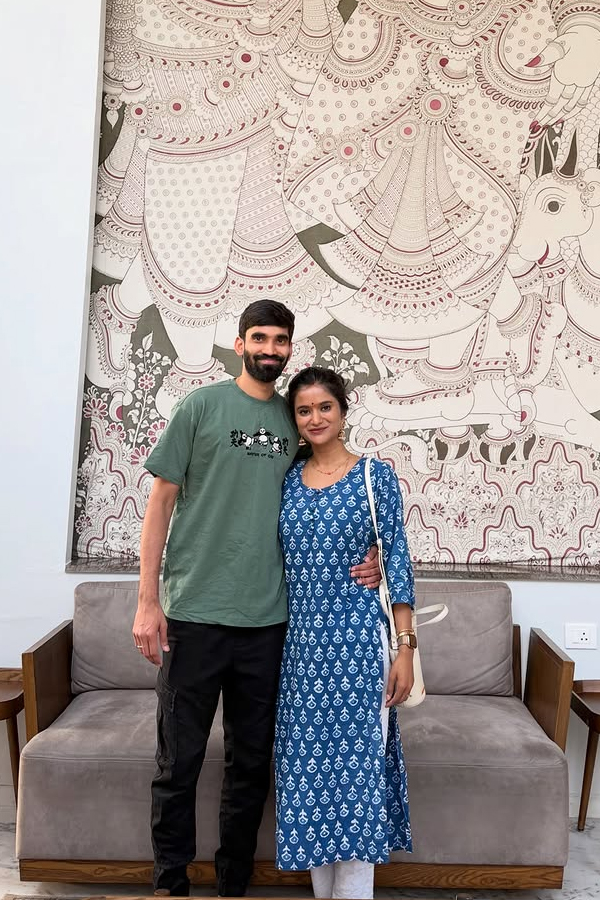 Kidambi Srikanth, Wife Shravya Varma Visited Tirumala Photos9