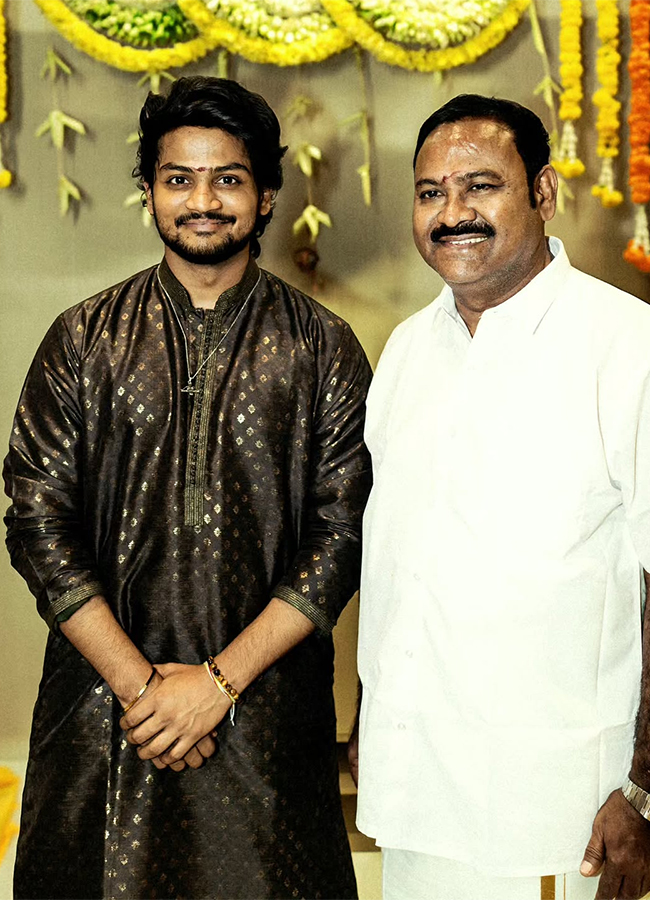 Shanmukh Jaswanth New House Opening Ceremony With Wife Vaishnavi, Photos Gallery Inside4