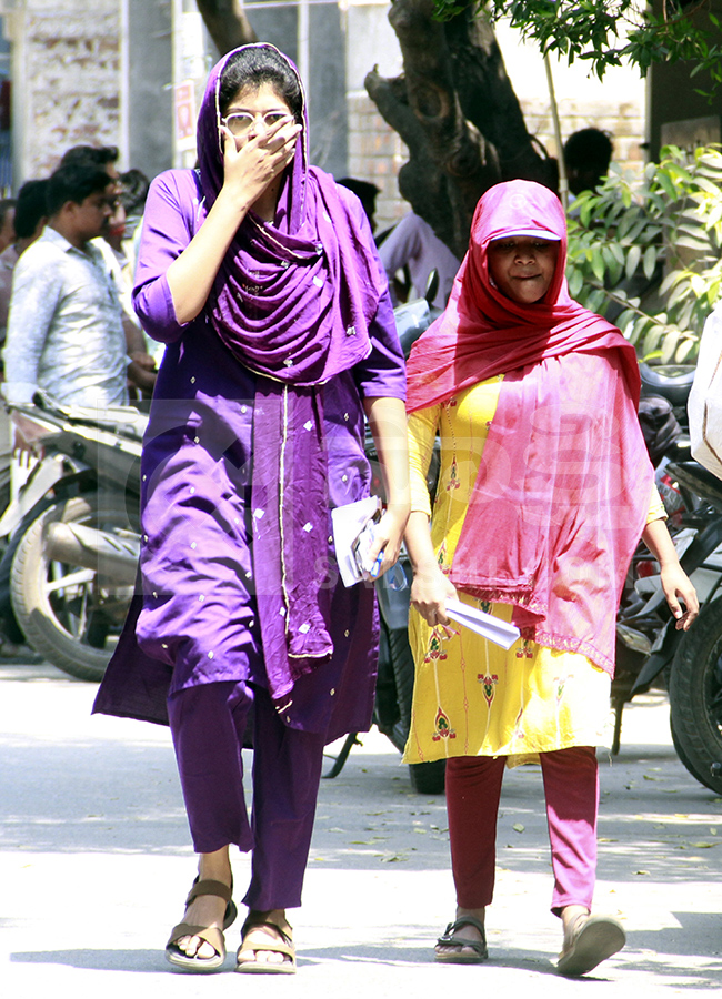 Heavy Summer Heat in Telugu States Photo Gallery19
