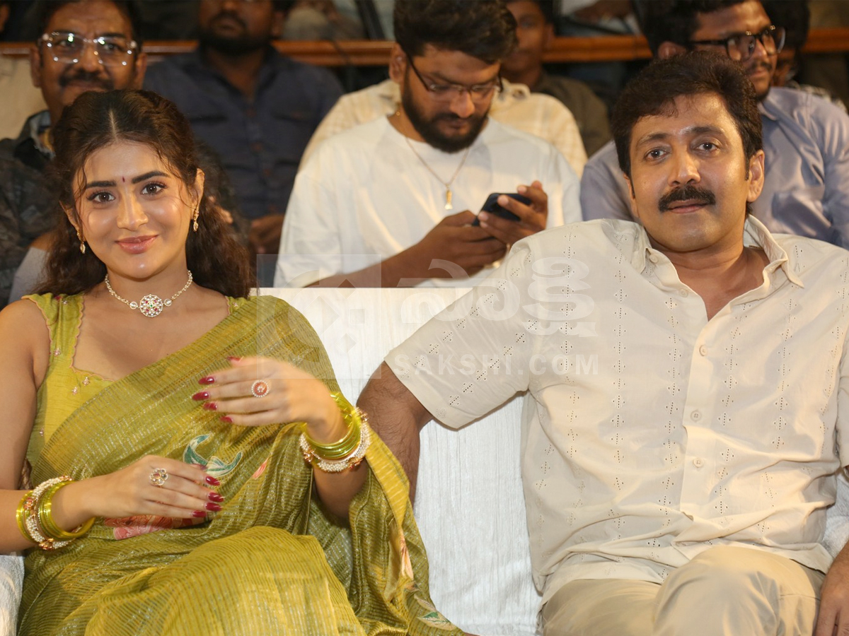 Trimurthulu Movie Teaser Launch Event Photos2