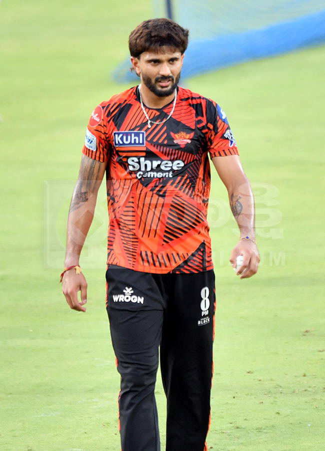 IPL 2026 : Sunrisers Hyderabad and Royal Challengers Bengaluru in Hyderabad15