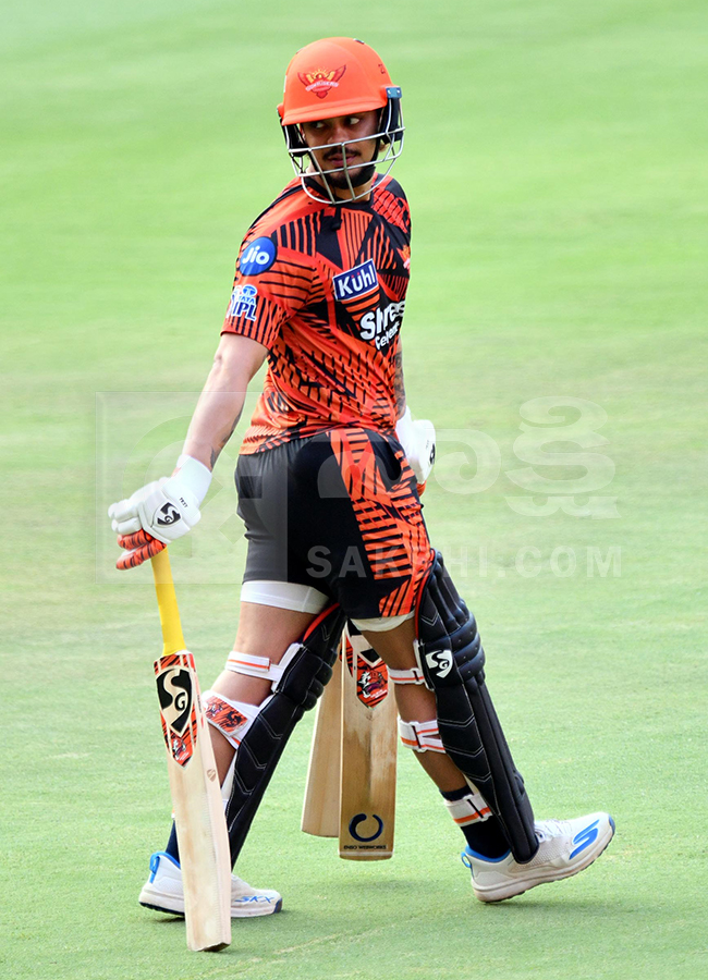 IPL 2026 : Sunrisers Hyderabad and Royal Challengers Bengaluru in Hyderabad26