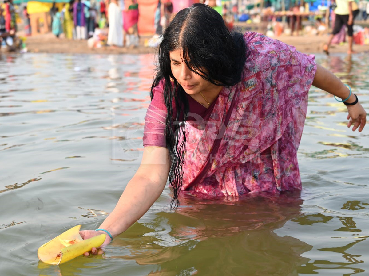 Saraswati Anthya Pushkaralu Begins in Telangana HD Photos19