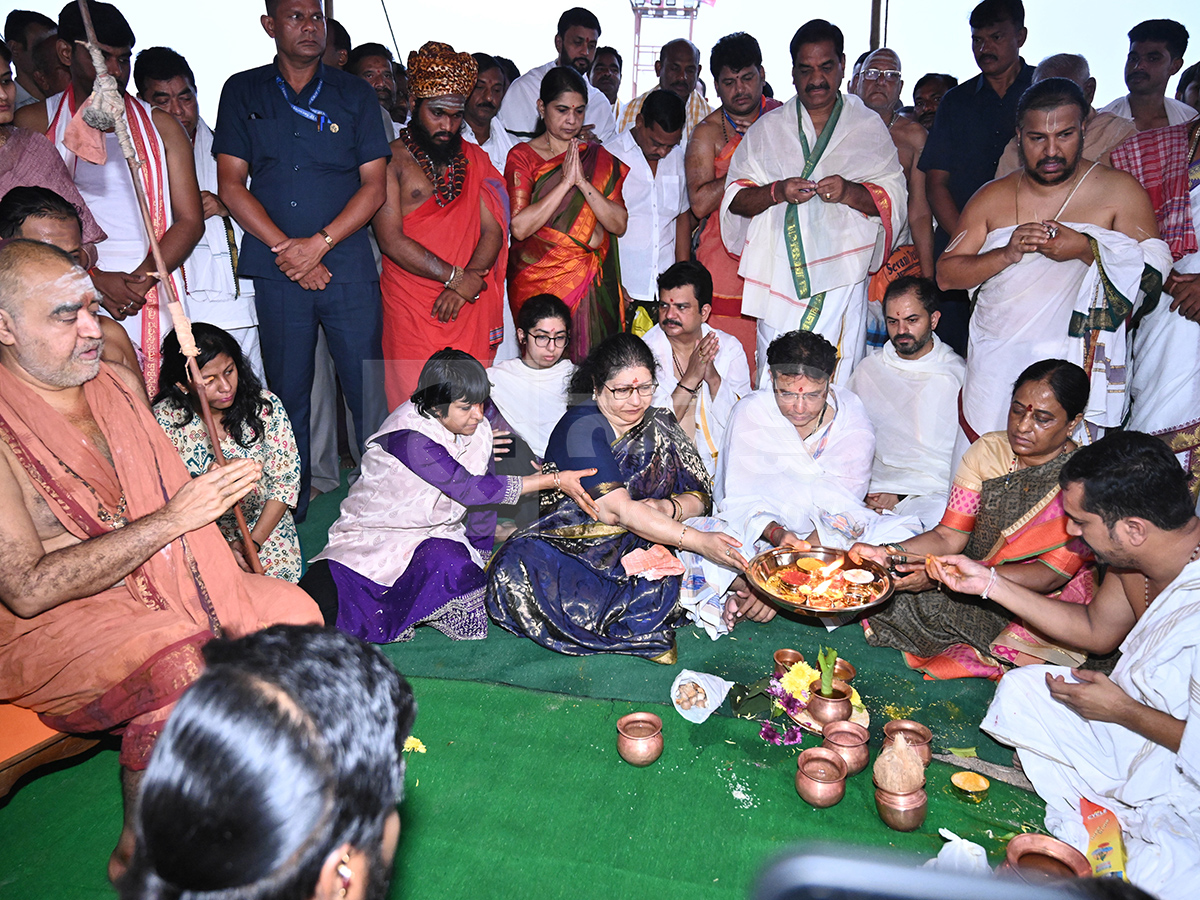 Saraswati Anthya Pushkaralu Begins in Telangana HD Photos4