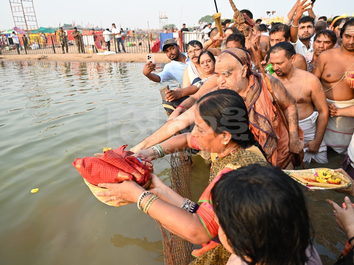 Saraswati Anthya Pushkaralu Begins in Telangana HD Photos5