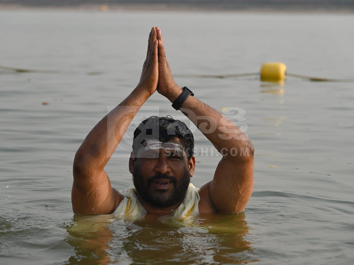 Saraswati Anthya Pushkaralu Begins in Telangana HD Photos9