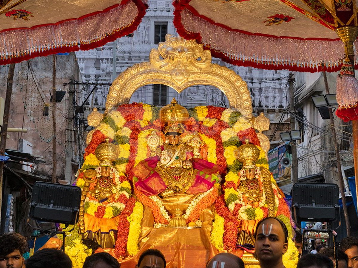 ANNUAL BRAHMOTSAVAMS OF SRI GOVINDARAJA SWAMY TEMPLE BEGIN GRANDLY Photos3