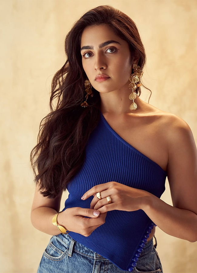 Is Bikini Treat From Rukmini Vasanth Real AI Generated20