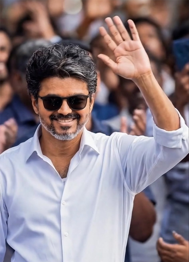 Heritage Meets Style: Thalapathy Vijay Iconic Fort St George Visit Photos12