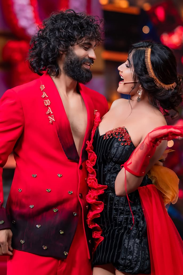 Kalyan And Vasanthi on winning The Mad For Each Other show season 1 title Photos12