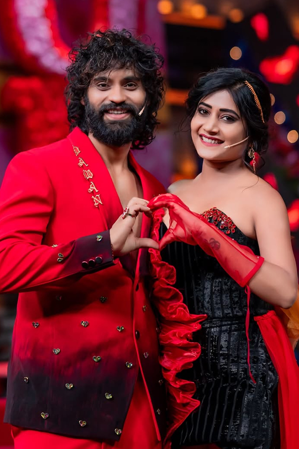 Kalyan And Vasanthi on winning The Mad For Each Other show season 1 title Photos15