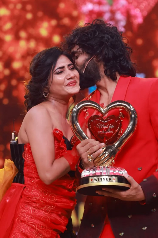 Kalyan And Vasanthi on winning The Mad For Each Other show season 1 title Photos3