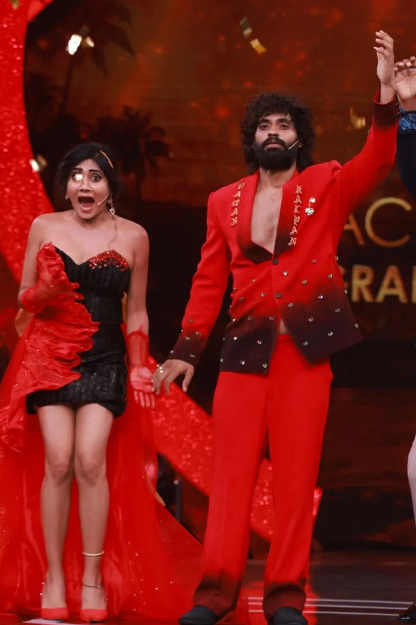 Kalyan And Vasanthi on winning The Mad For Each Other show season 1 title Photos4