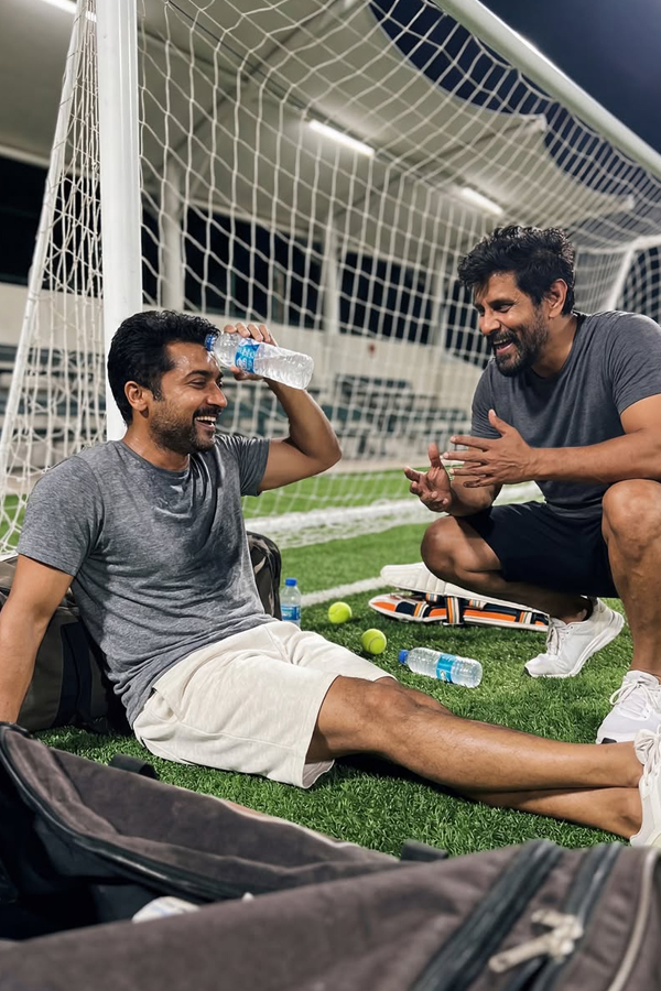 Mahesh plays cricket with Tamil star heroes?6