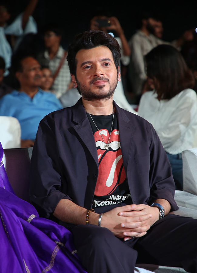Ram Charan's Peddi Ki Awaaz' event a grand success photos6