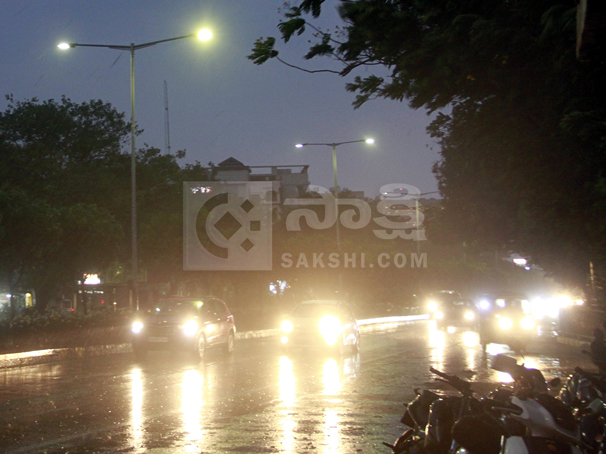 Night Heavy Rain in Vijayawada​ HD Photos14