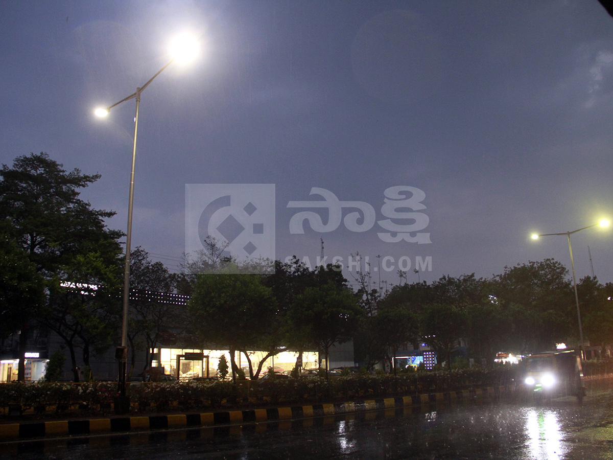 Night Heavy Rain in Vijayawada​ HD Photos16