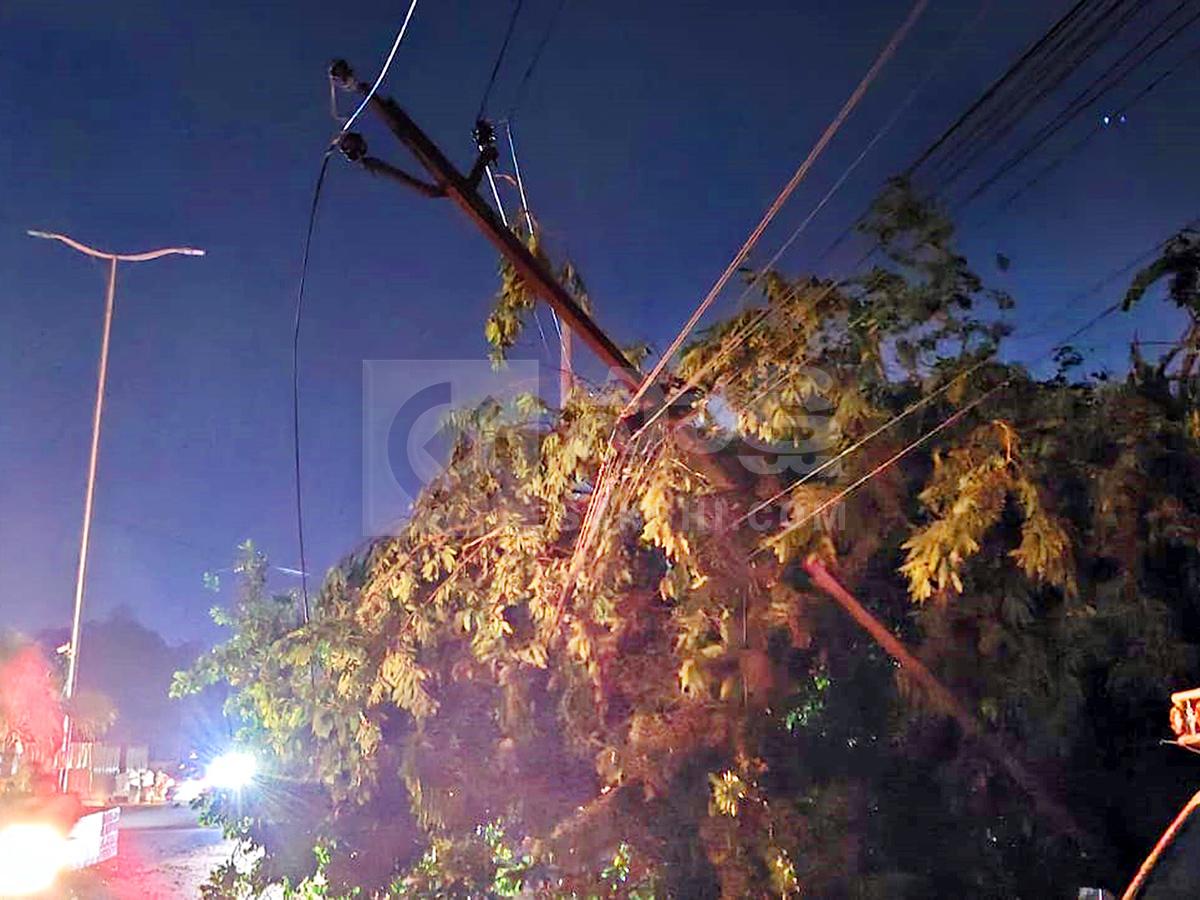 Night Heavy Rain in Vijayawada​ HD Photos24
