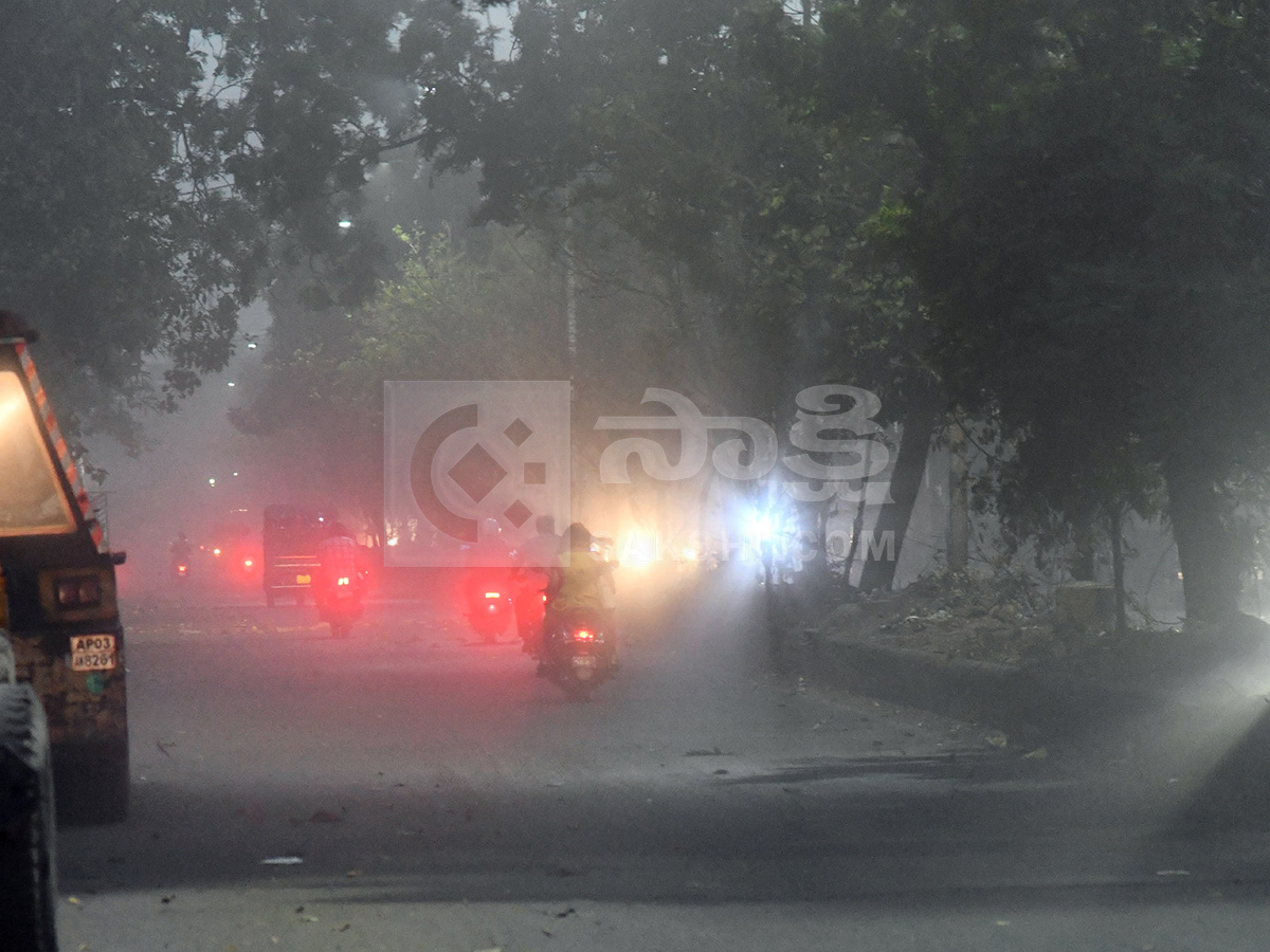 Night Heavy Rain in Vijayawada​ HD Photos26
