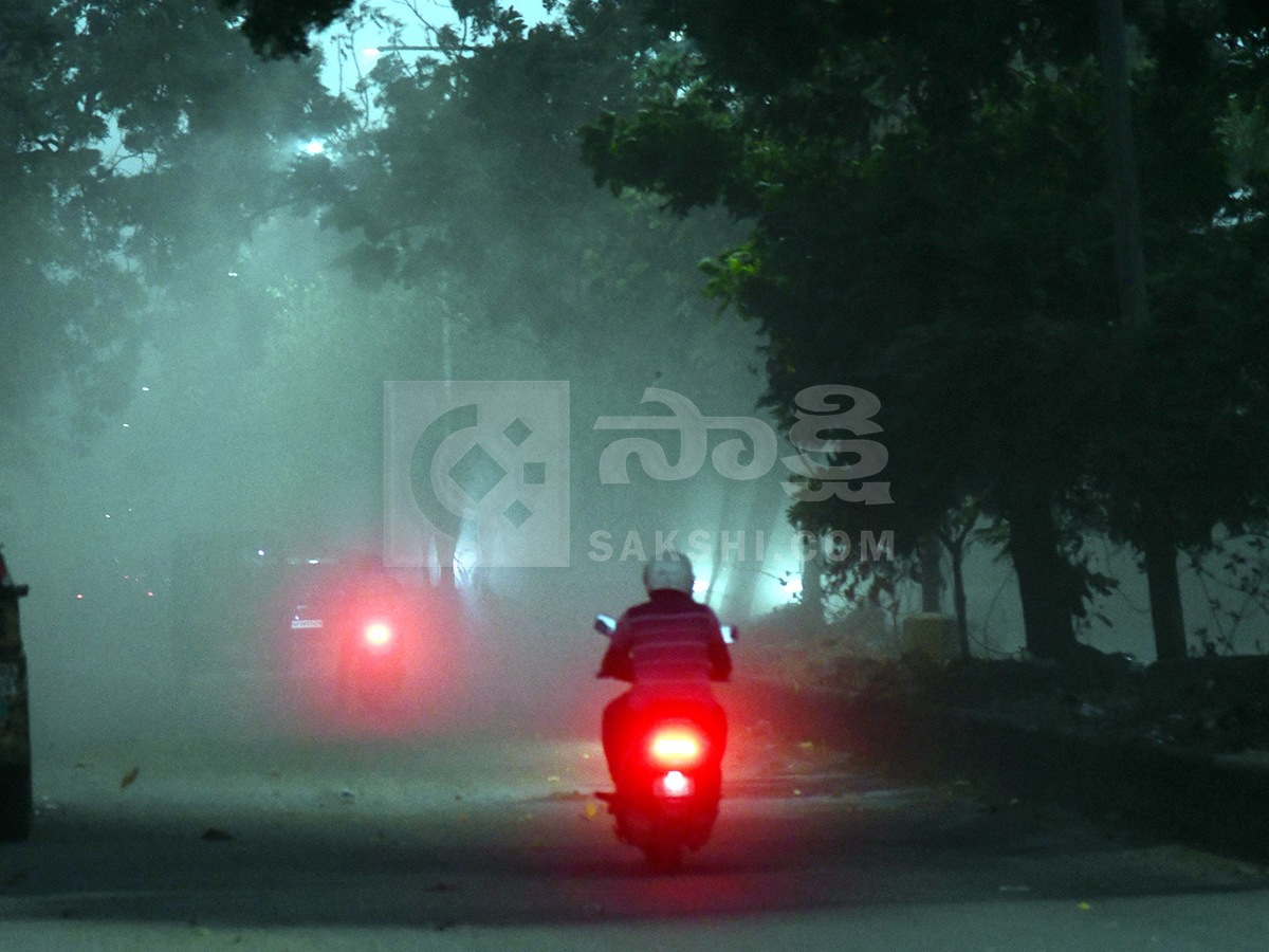 Night Heavy Rain in Vijayawada​ HD Photos5