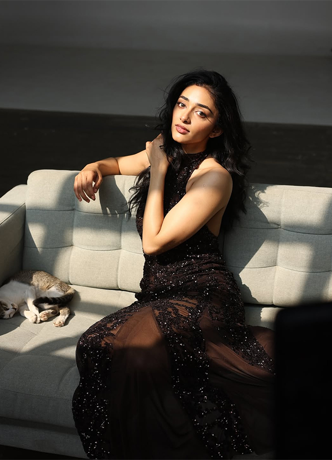 Tollywood Actress Preity Mukhundhan HD Wallpaper3