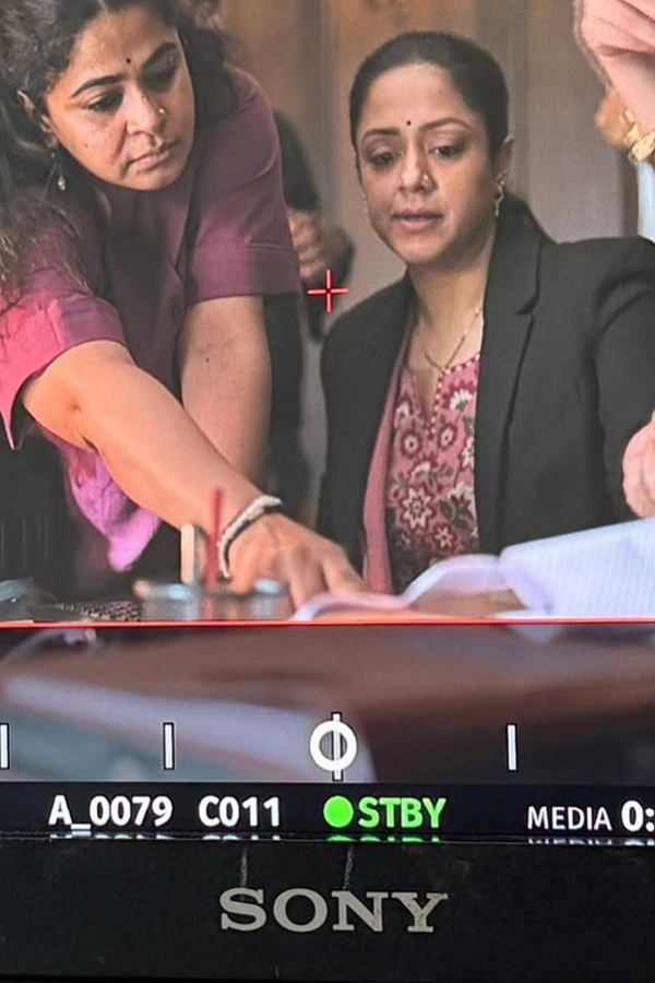 Actress jyothika Shares System Movie Makings Photos5