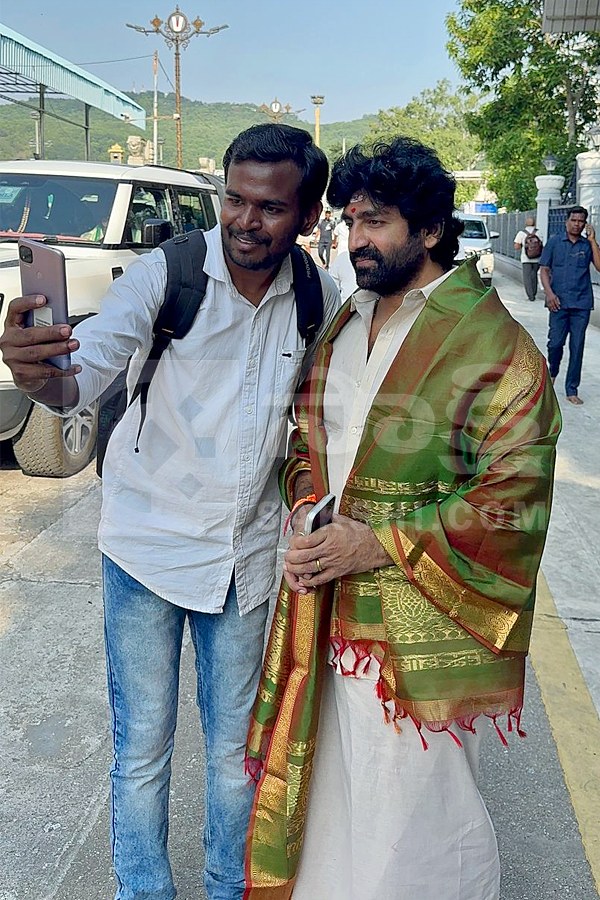 Celebrities Visits Tirumala Tirupati Photos2