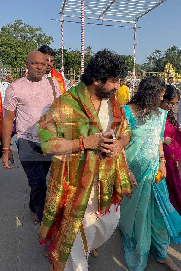 Celebrities Visits Tirumala Tirupati Photos14